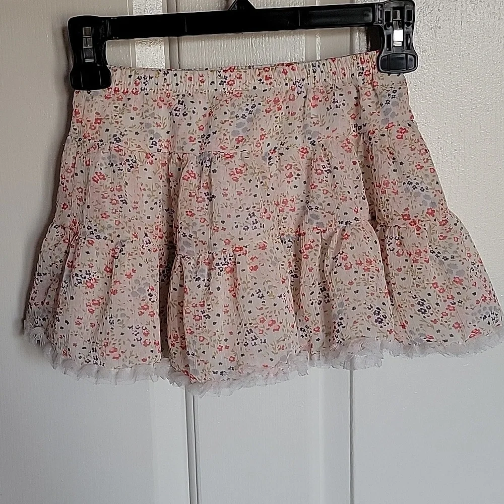 Beautiful Skirt from Genuine Kids by Oshkosh ,girls size 6, multicolored